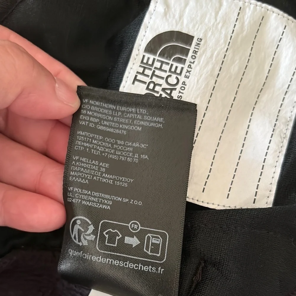 Gently Loved The North Face Crop Jacket with Full Zip